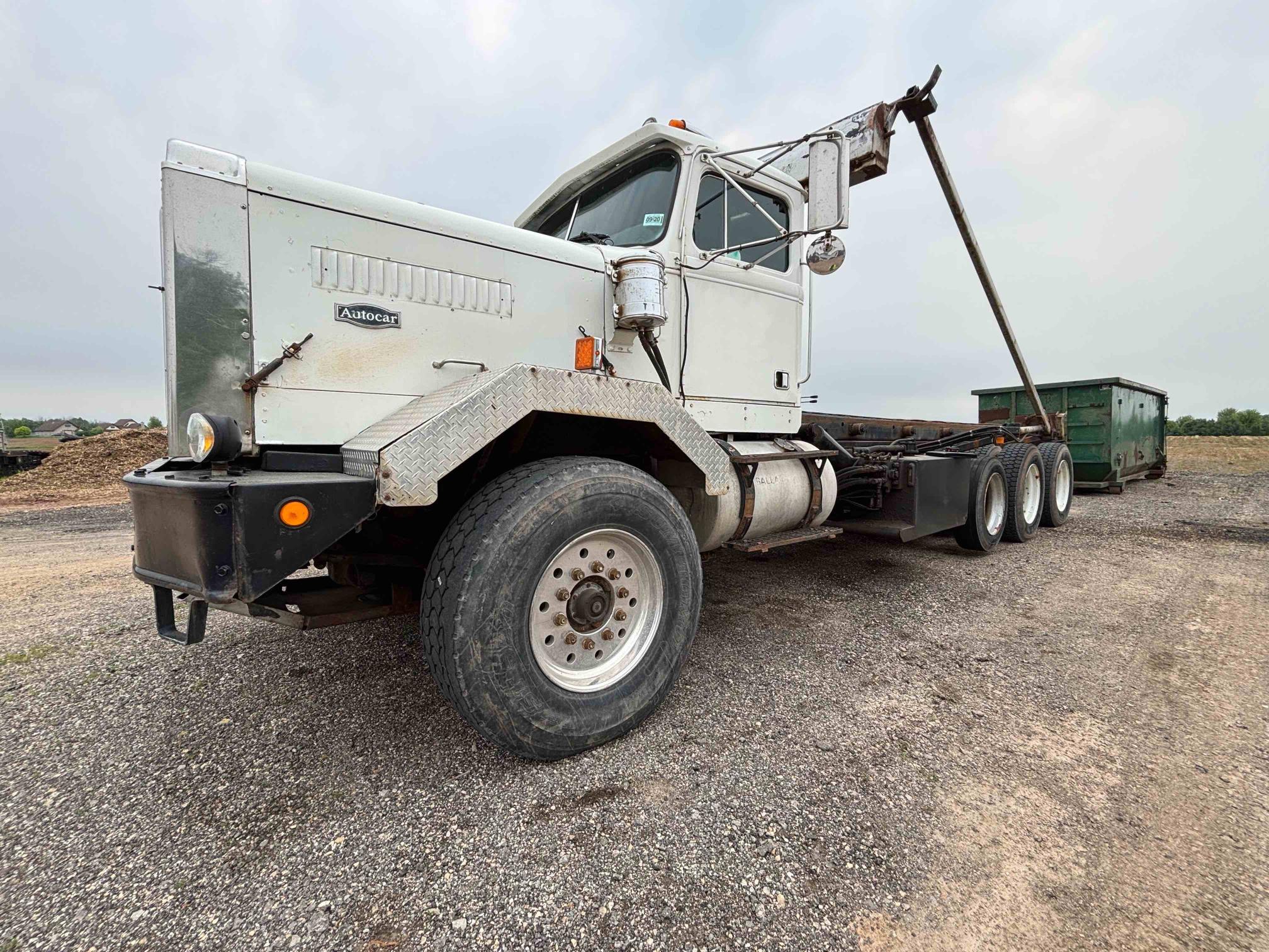 1988 AUTOCAR Roll-off